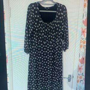 Elegant Black Floral Mini Dress